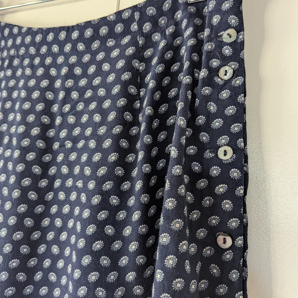 Merona Dark Blue Mini Skirt with White Pattern - Picture 2 of 6